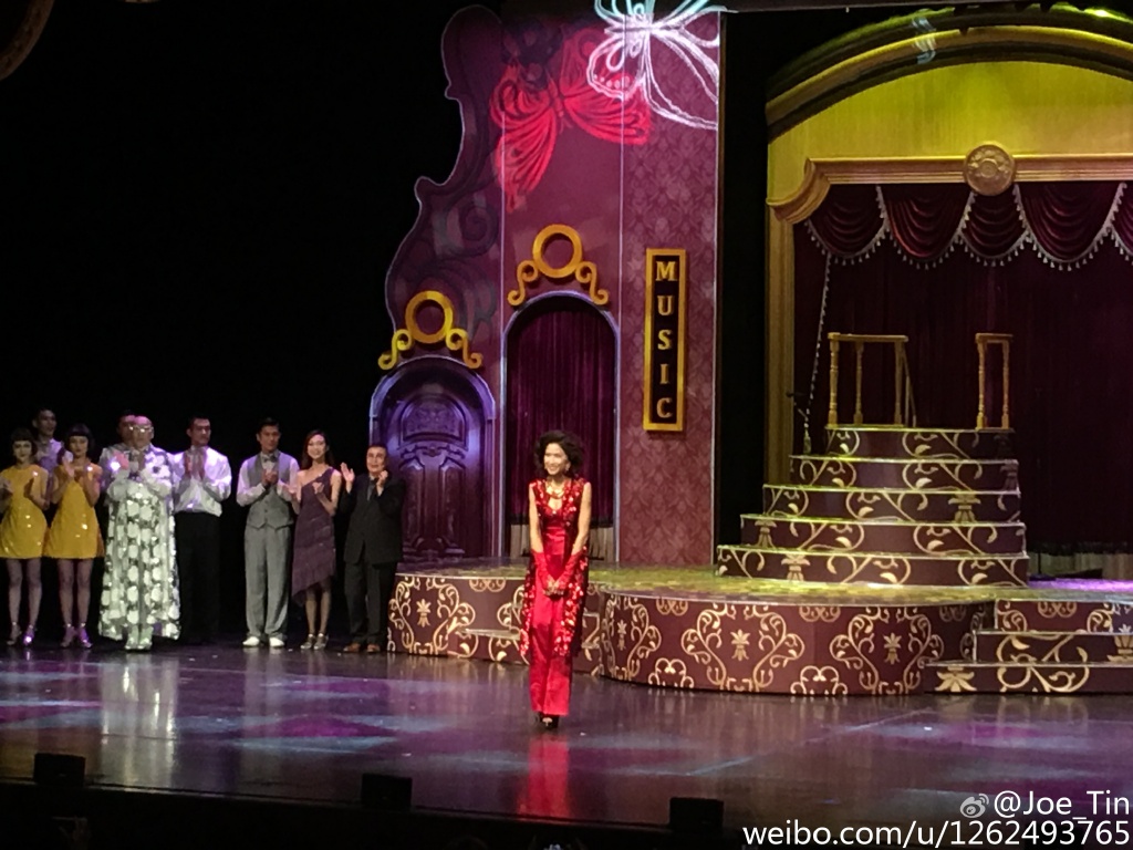 show-3.jpg